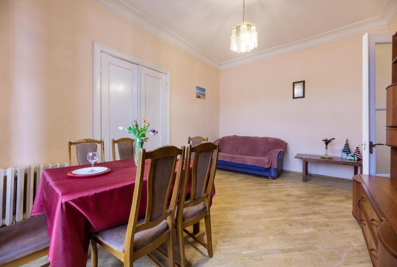 Apartment With Lovely View Kiev Buitenkant foto