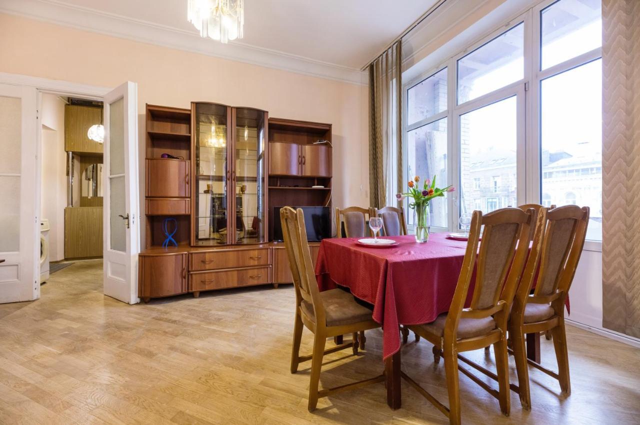 Apartment With Lovely View Kiev Buitenkant foto