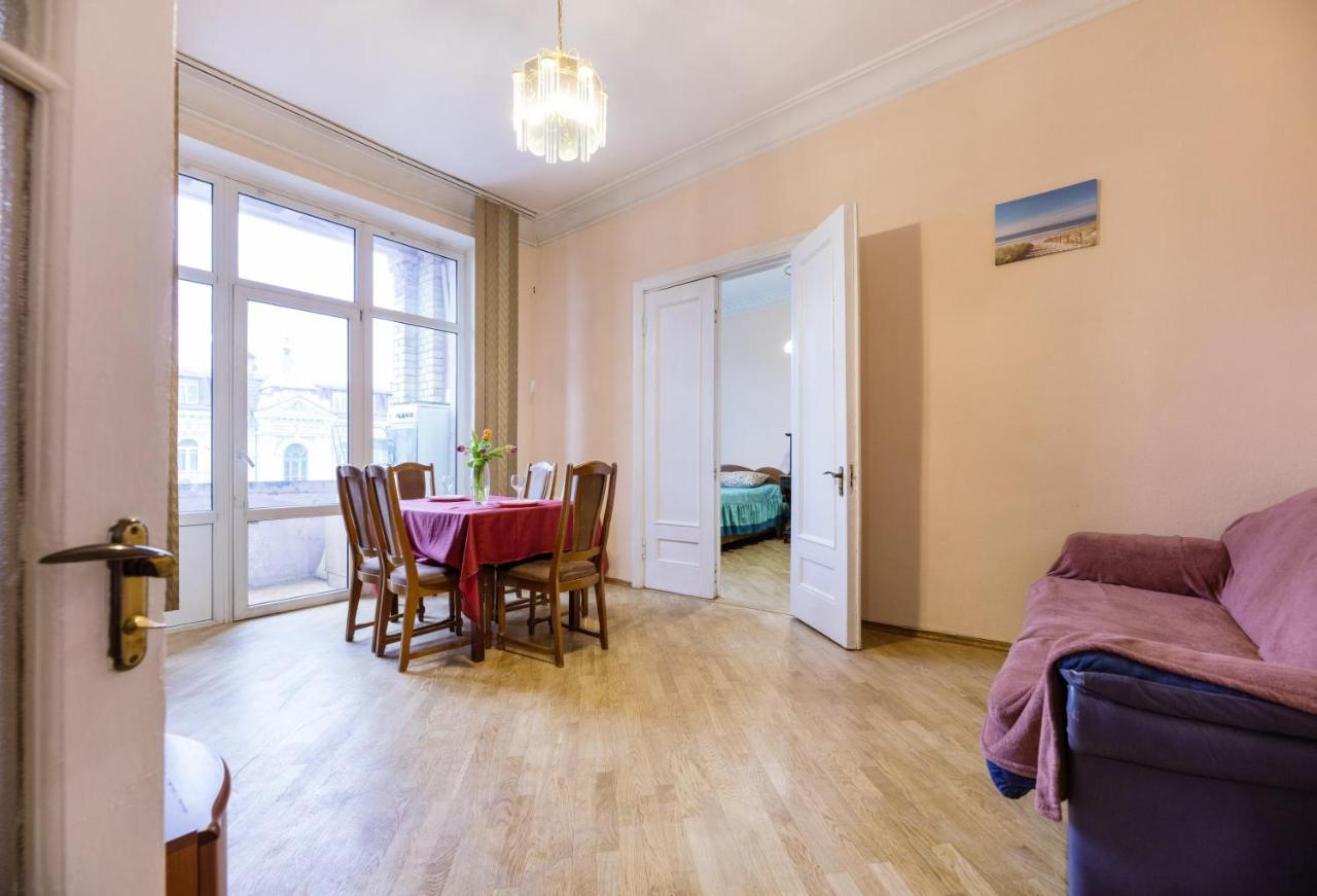 Apartment With Lovely View Kiev Buitenkant foto