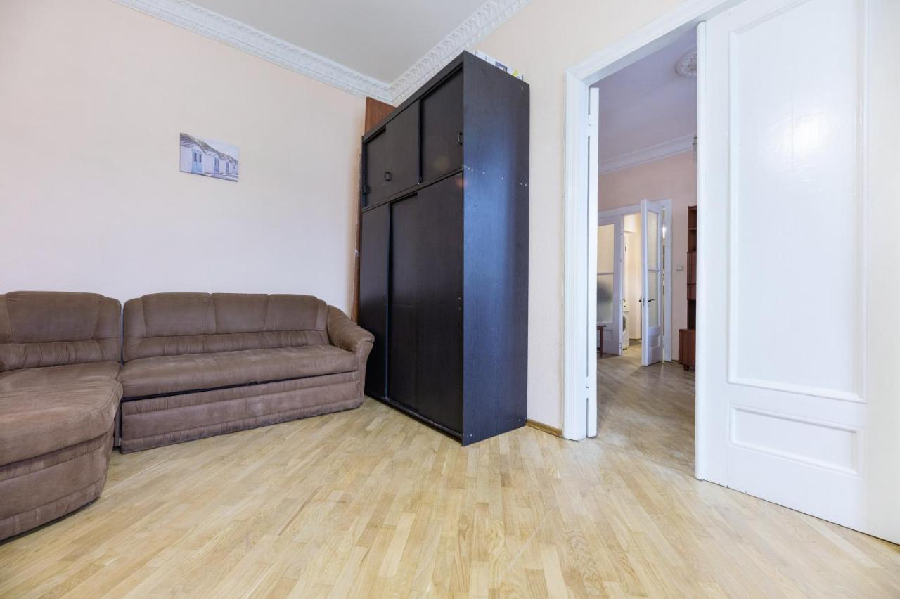 Apartment With Lovely View Kiev Buitenkant foto